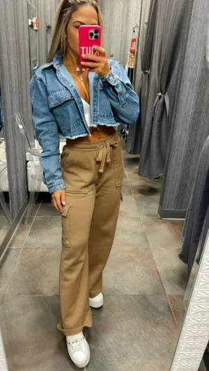 7042 High rise cargo pocket wide pants