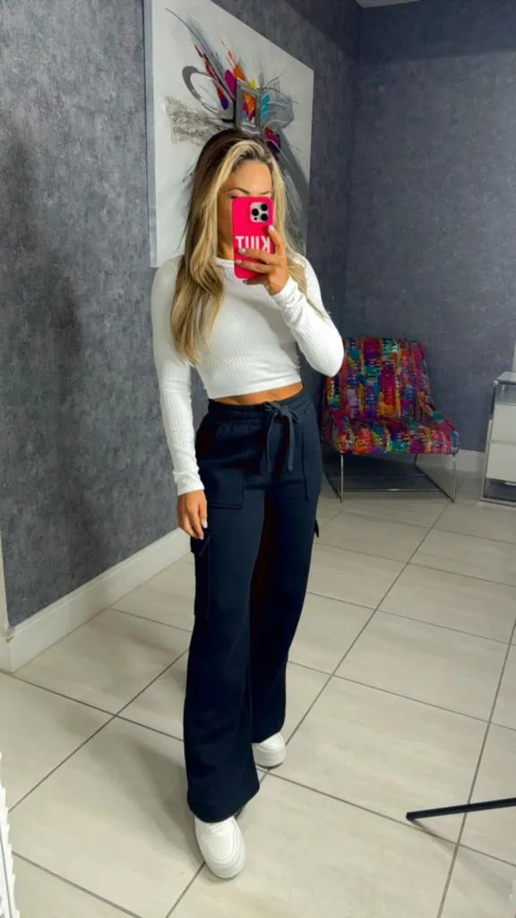 7042 High rise cargo pocket wide pants