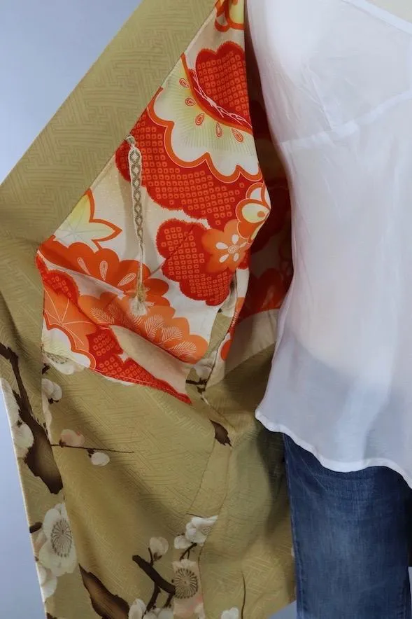 Vintage Silk Kimono Robe / Tan & White Floral
